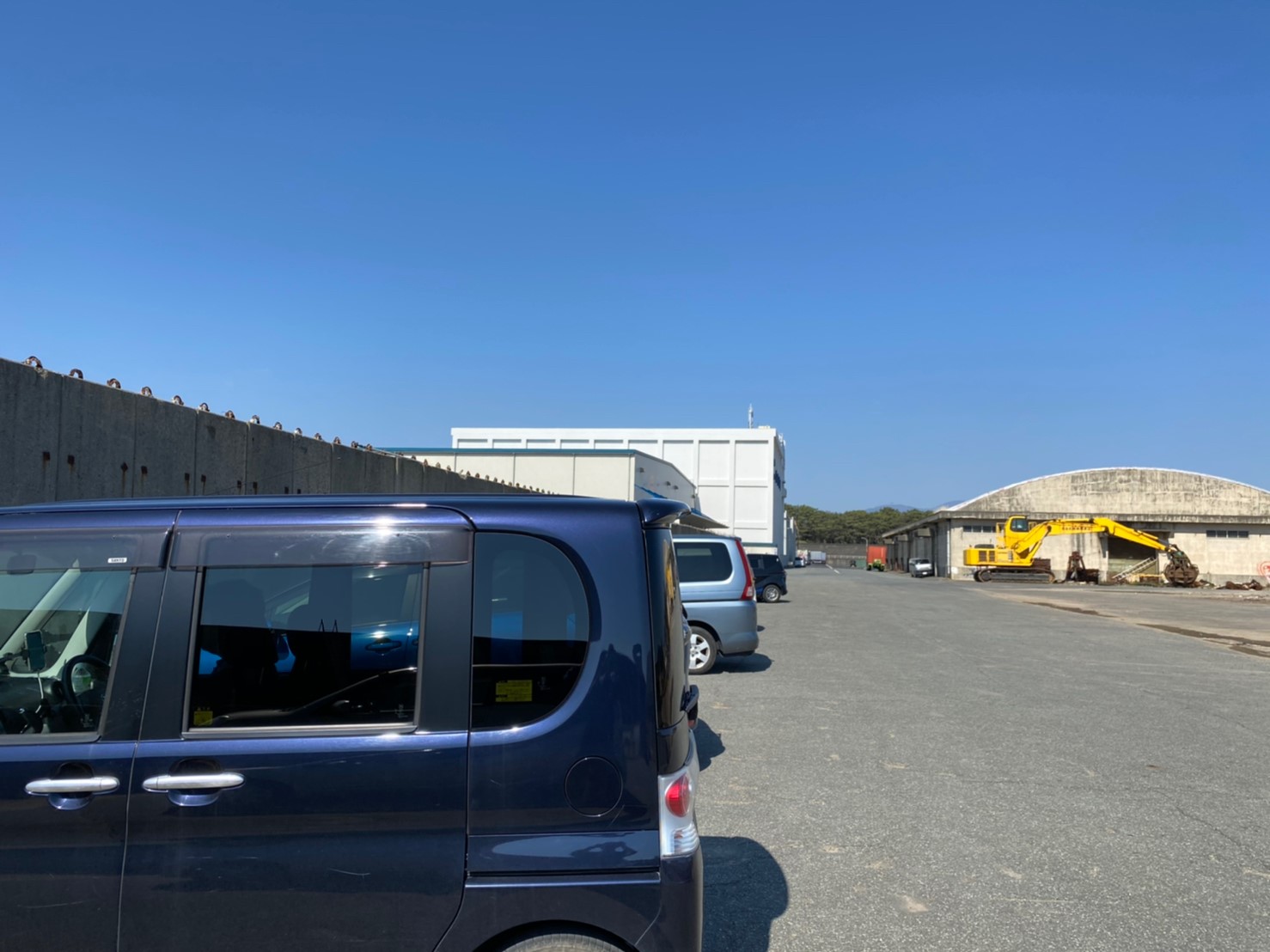 沼津 漁港 駐 車場