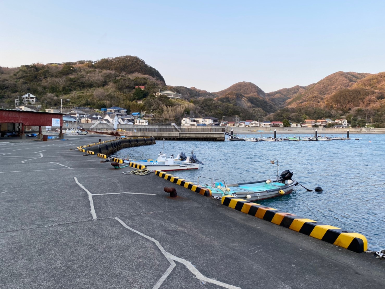 【南伊豆町】『子浦海水浴場付近』の釣り場ガイド（釣れる魚・駐車場）