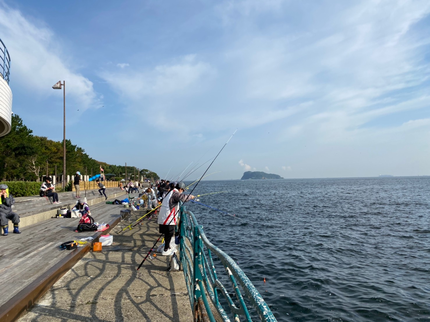 【神奈川県横須賀市】『海辺つり公園』の海釣りガイド（釣れる魚・駐車場・トイレ）