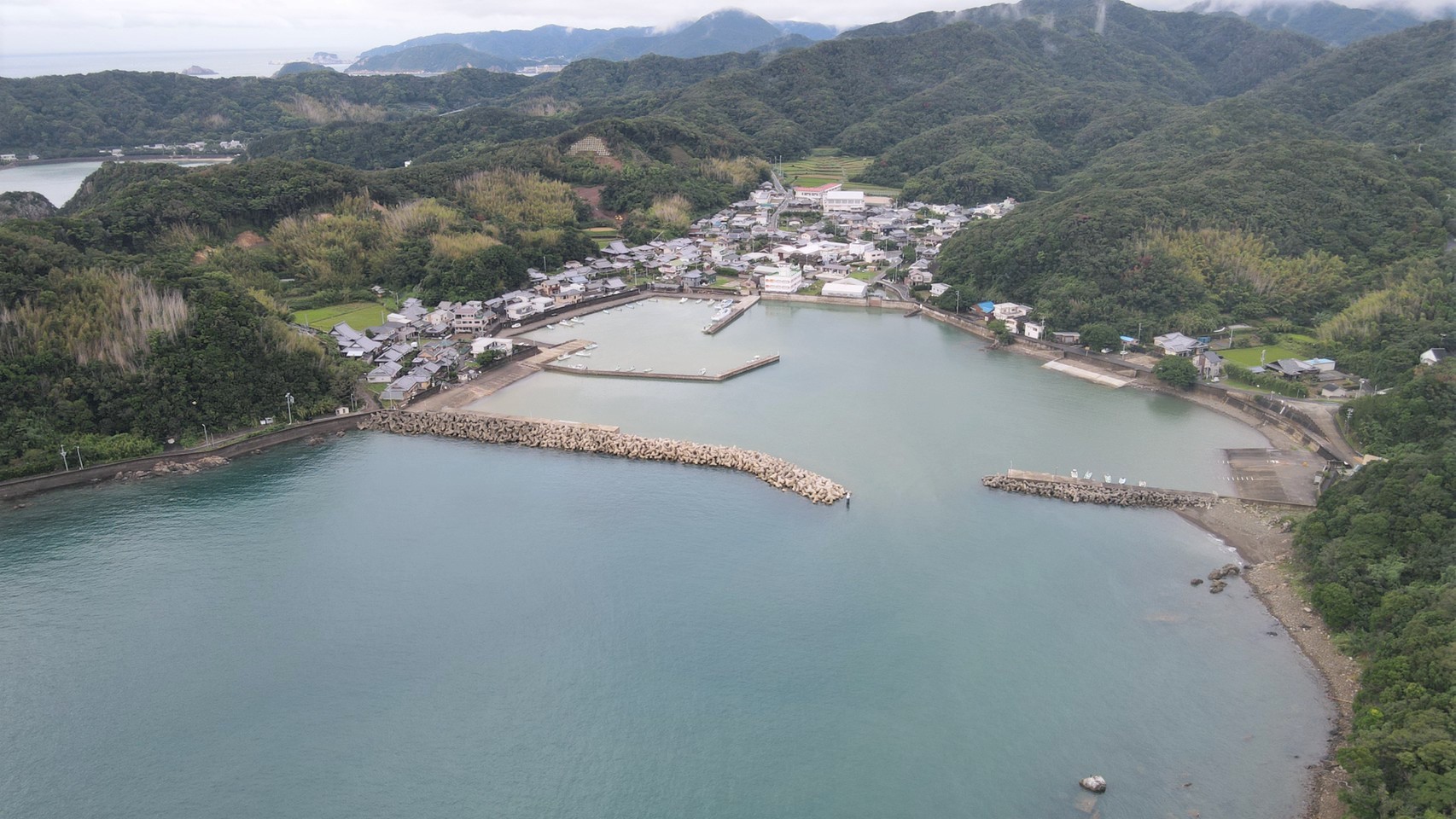 和歌山県日高町 比井漁港 ひいぎょこう の海釣りガイド 釣れる魚 駐車場 トイレ 和歌山釣りwalker