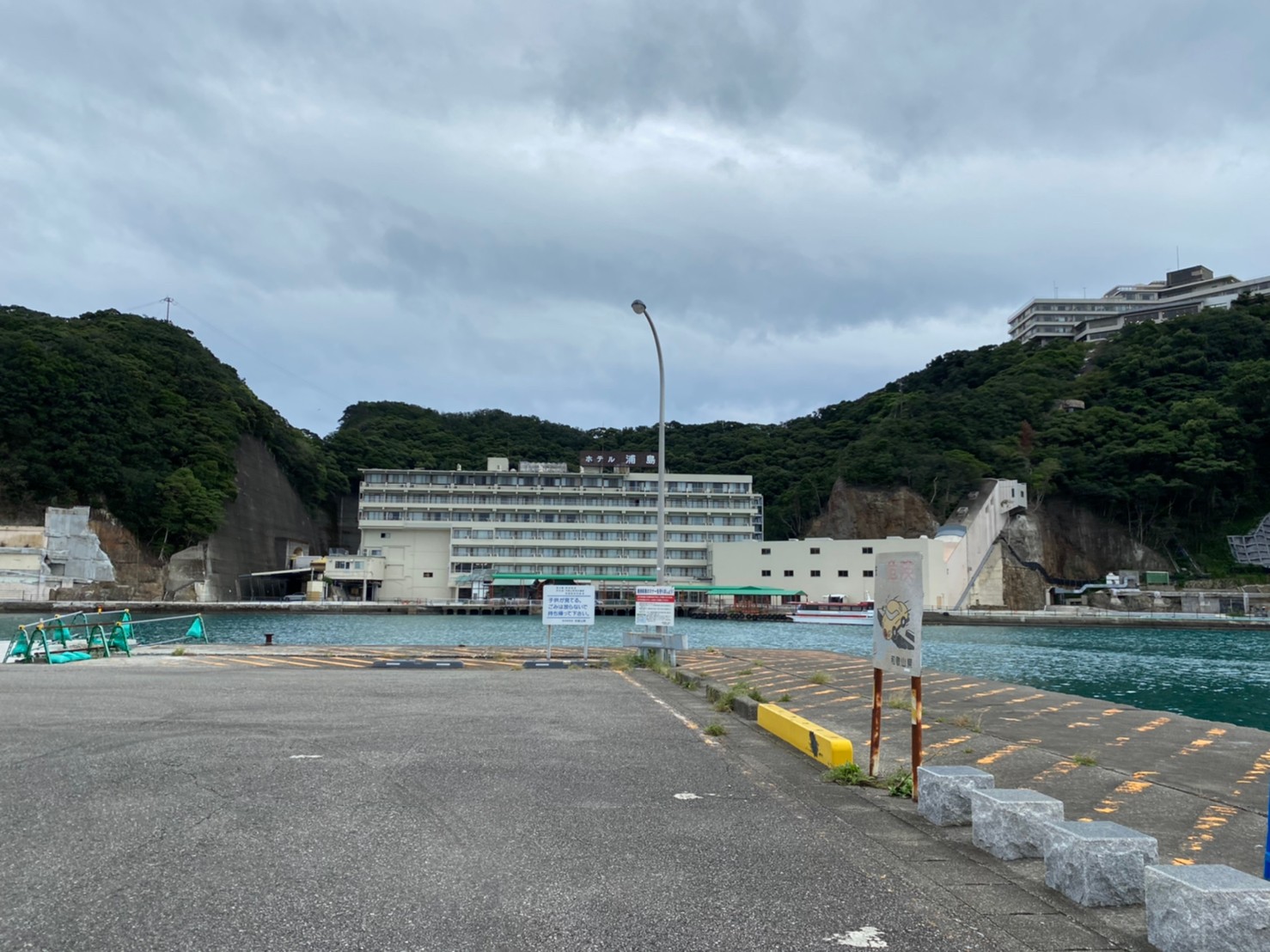 和歌山県那智勝浦町 勝浦港 の海釣りガイド 釣れる魚 駐車場 トイレ 和歌山釣りwalker