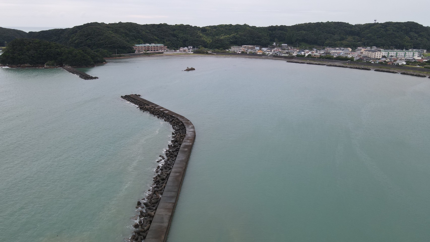 和歌山県那智勝浦町 宇久井海水浴場 の海釣りガイド 釣れる魚 駐車場 トイレ 和歌山釣りwalker