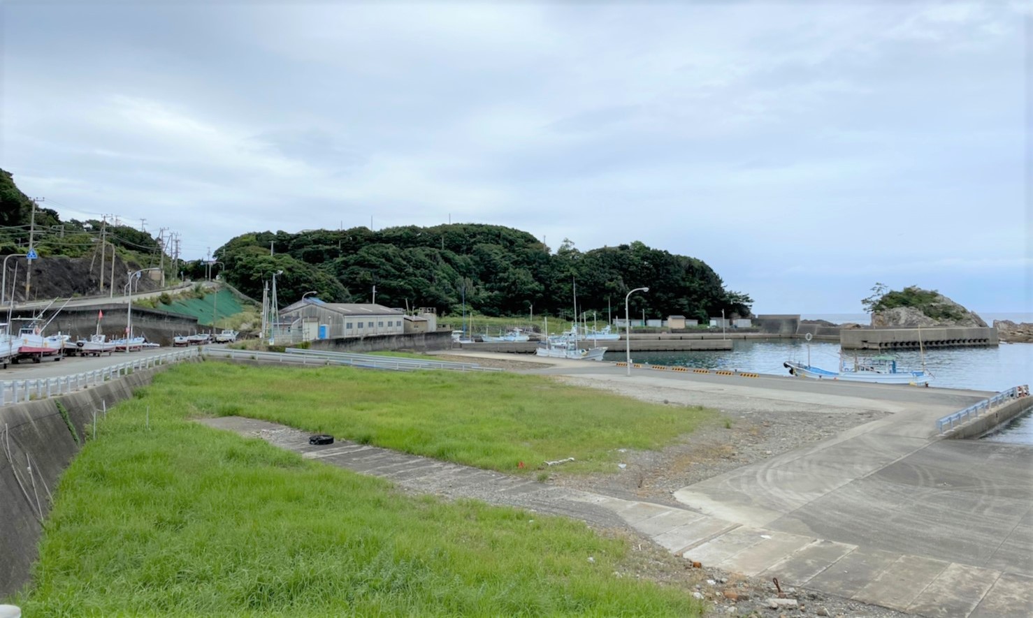【和歌山県串本町】『安指漁港｜あざし』の海釣りガイド（釣れる魚・駐車場・トイレ）