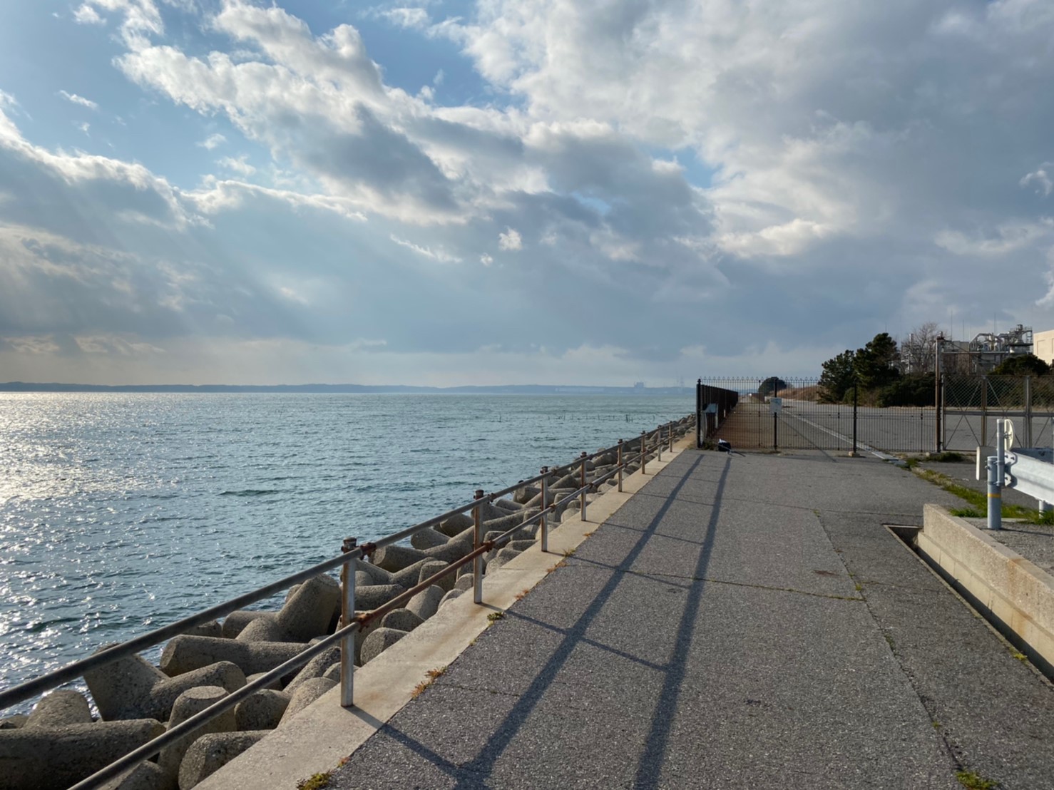 西尾の隠れ釣りスポット 西尾市 14号地 の釣り場ガイド 駐車場 トイレ 釣れる魚 東海釣りwalker
