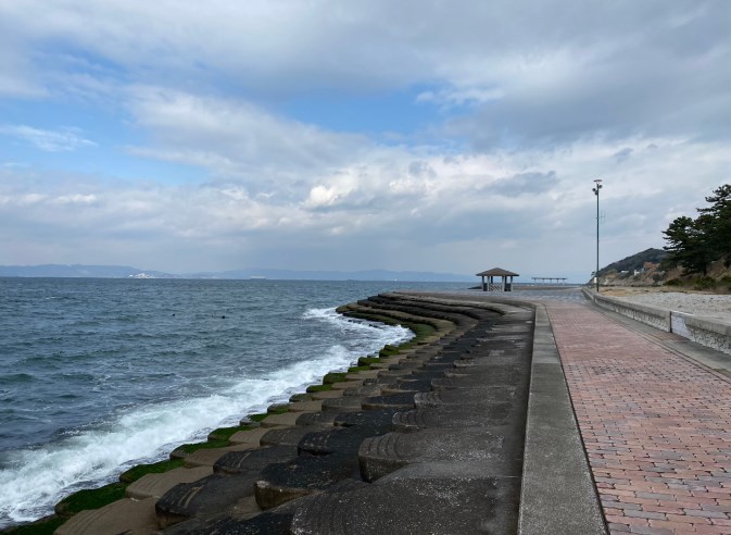 『宇津江漁港・海水浴場』の釣り場ガイド（駐車場・トイレ・釣れる魚）