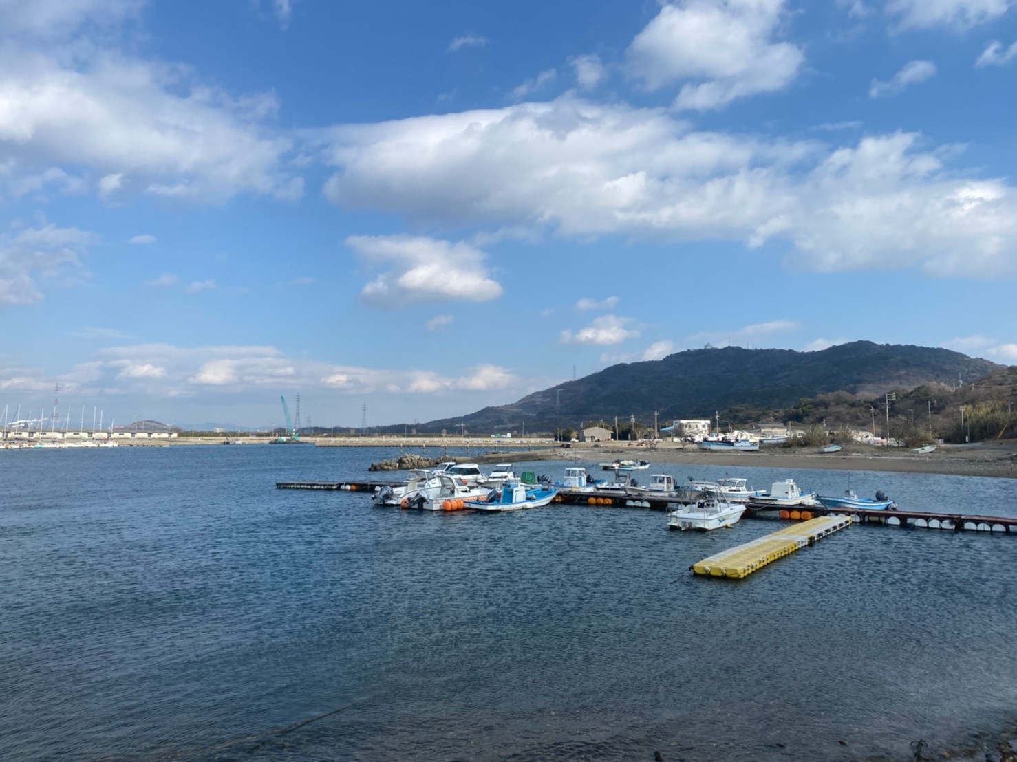 【夜が賑やかな港】『姫島漁港：ひめじまぎょこう』の釣り場ガイド（駐車場・トイレ・釣れる魚）