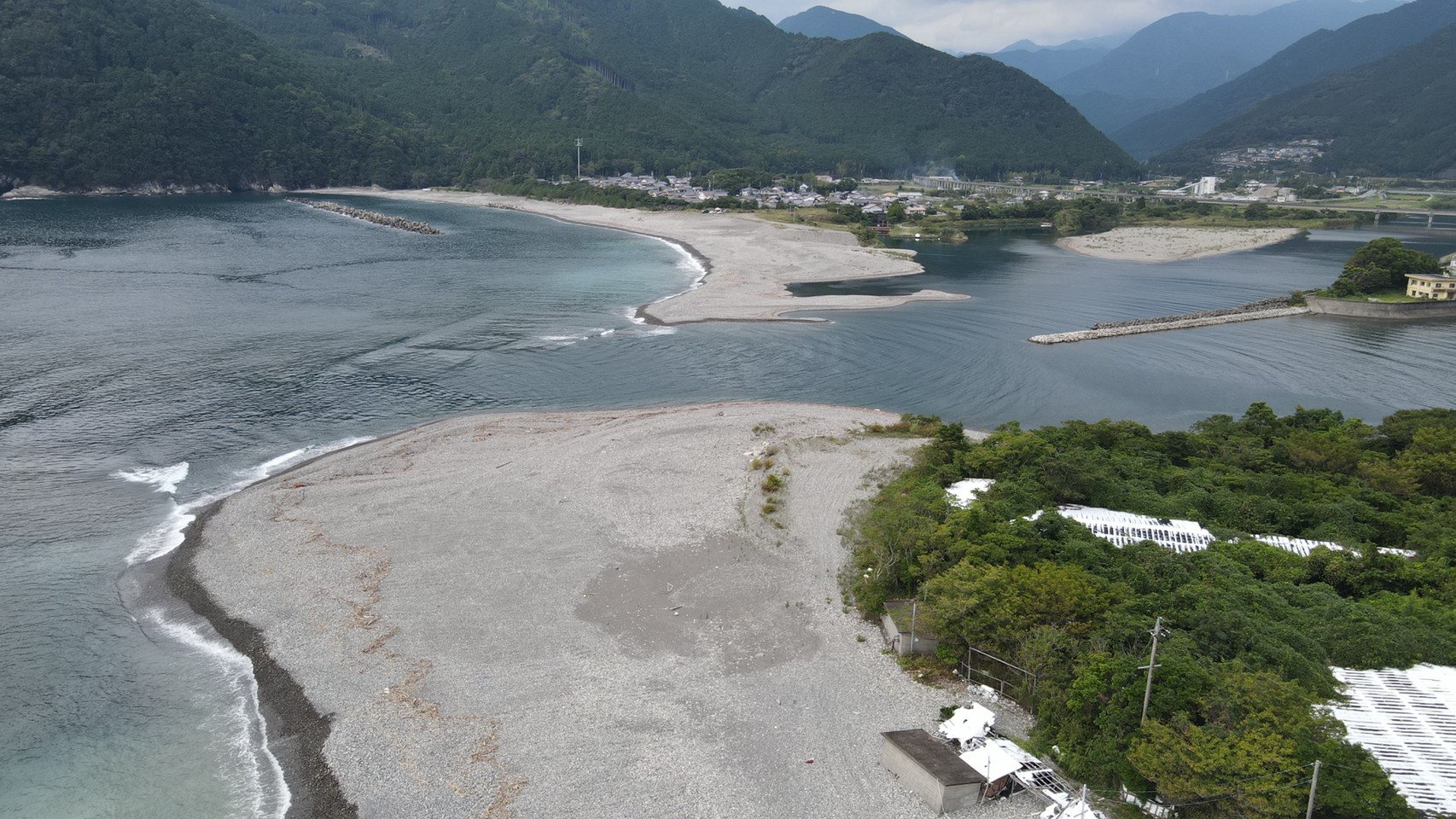 三重県紀北町 銚子川河口 相賀駅付近 の海釣りガイド 釣れる魚 駐車場 トイレ 東海釣りwalker