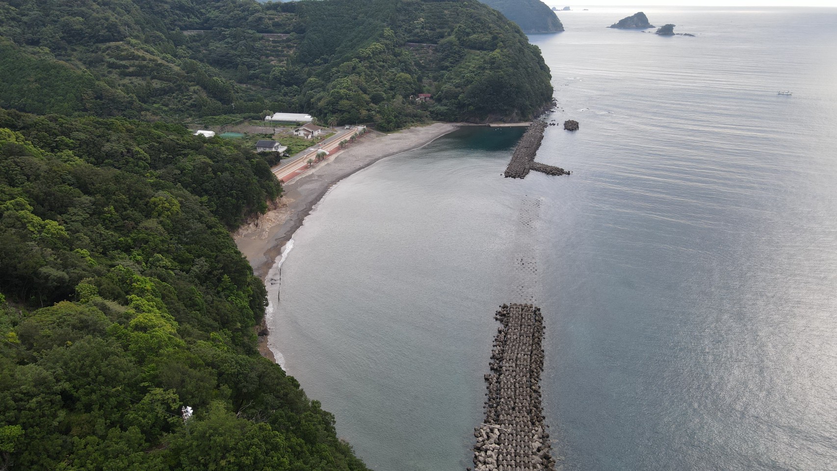 三重県紀北町 比幾海岸海水浴場 ひいけかいがん の海釣りガイド 釣れる魚 駐車場 トイレ 東海釣りwalker