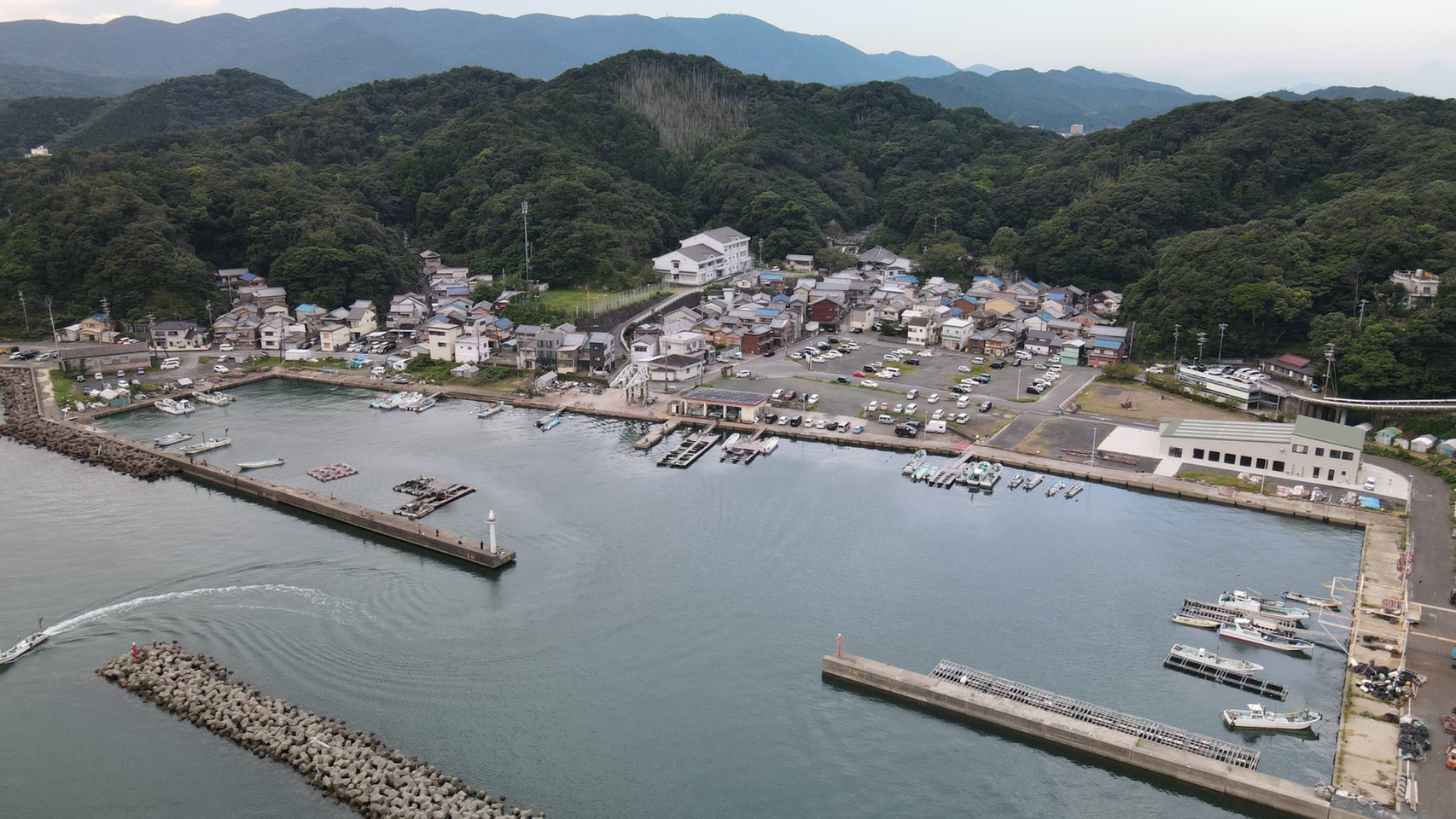 三重県鳥羽市 小浜漁港 の海釣りガイド 釣れる魚 駐車場 トイレ 東海釣りwalker